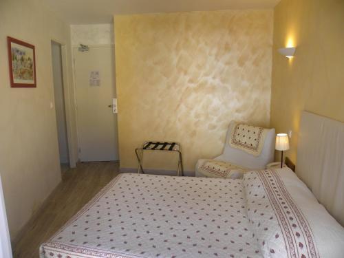 Anglade Hotel