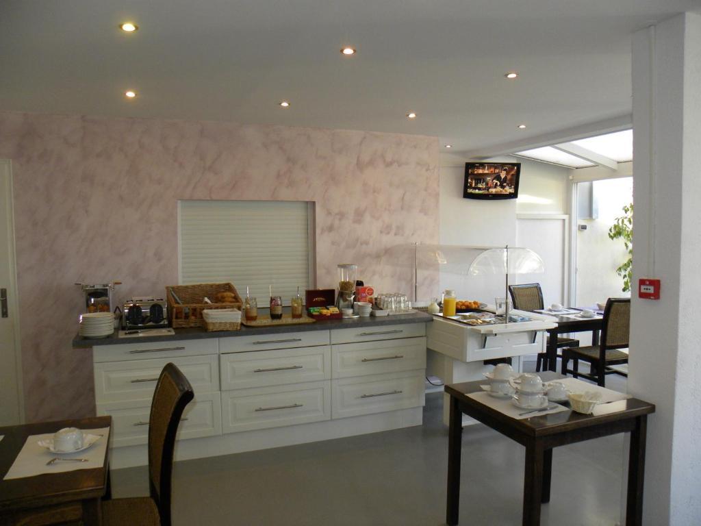 Hotel Anglade 3*